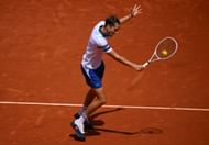 Daniil Medvedev hitting a backhand slice at the French Open 2024 (Getty Images)